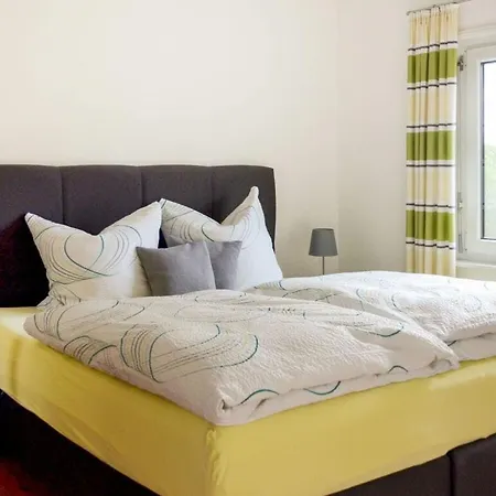 Tassius Comfortable Nyaraló